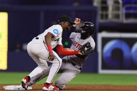 It was one night, one game, winner-take-all. . Red sox score